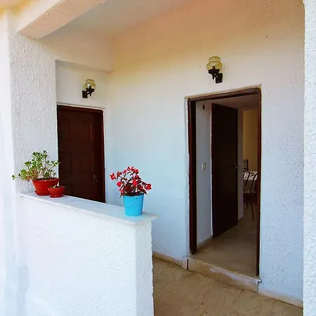 Apartment Perix House *