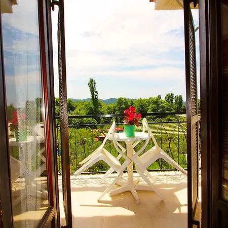 Perix House