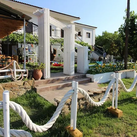 Perix House Neos Marmaras